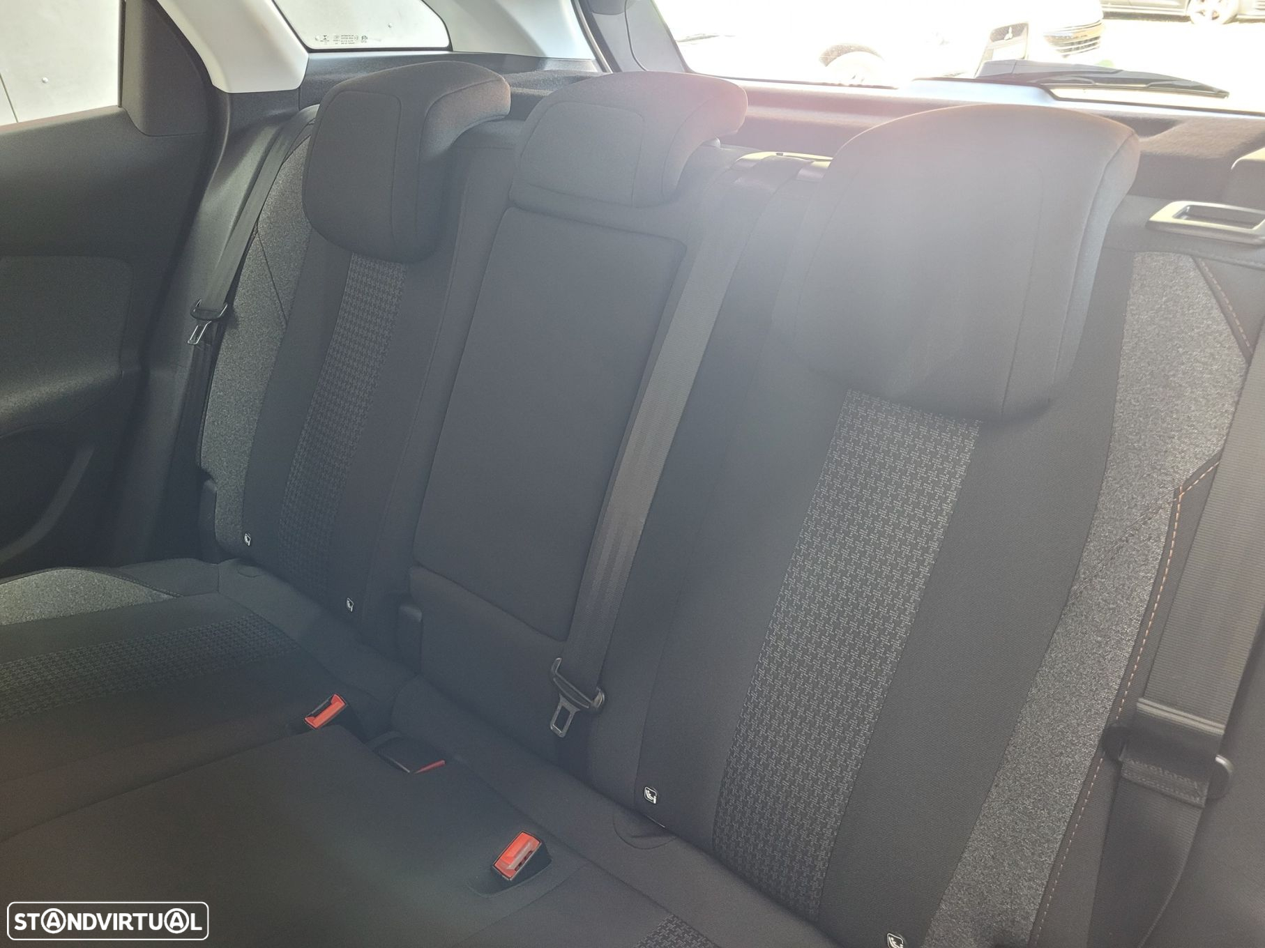 Peugeot 3008 1.2 PureTech Allure EAT8 - 12