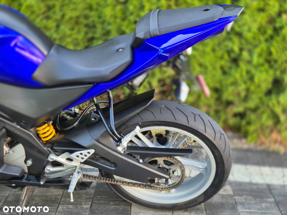 Yamaha YZF - 9