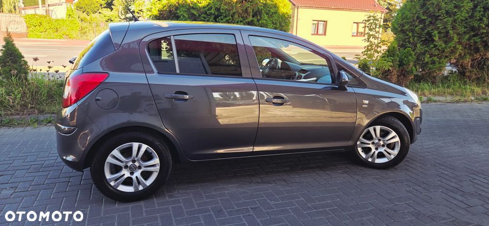 Opel Corsa 1.4 16V Edition - 17