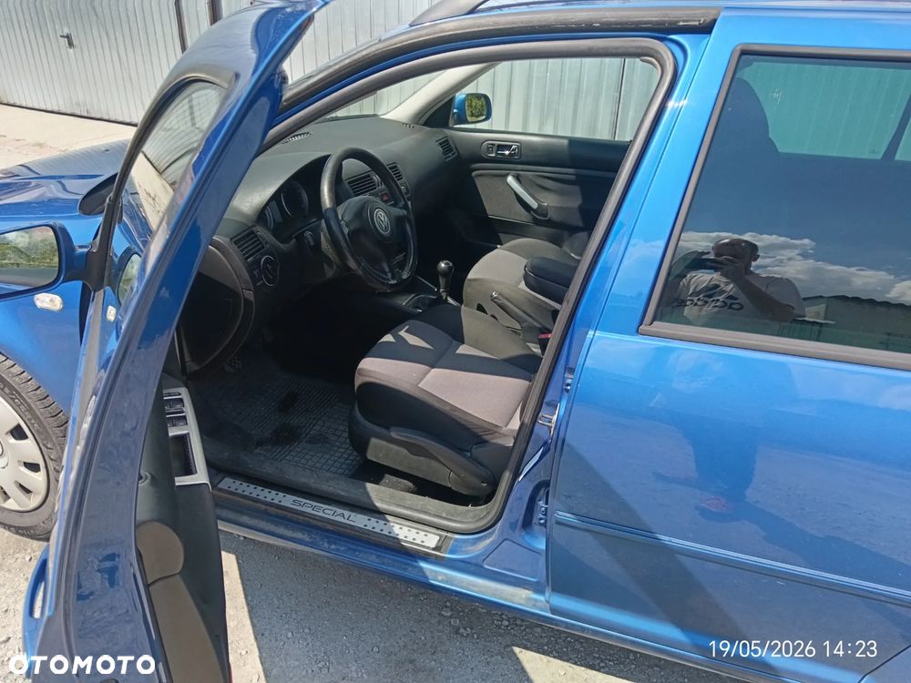 Volkswagen Golf - 9