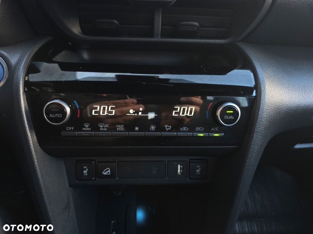 Toyota Yaris Cross Hybrid 1.5 Adventure 4x4 - 26