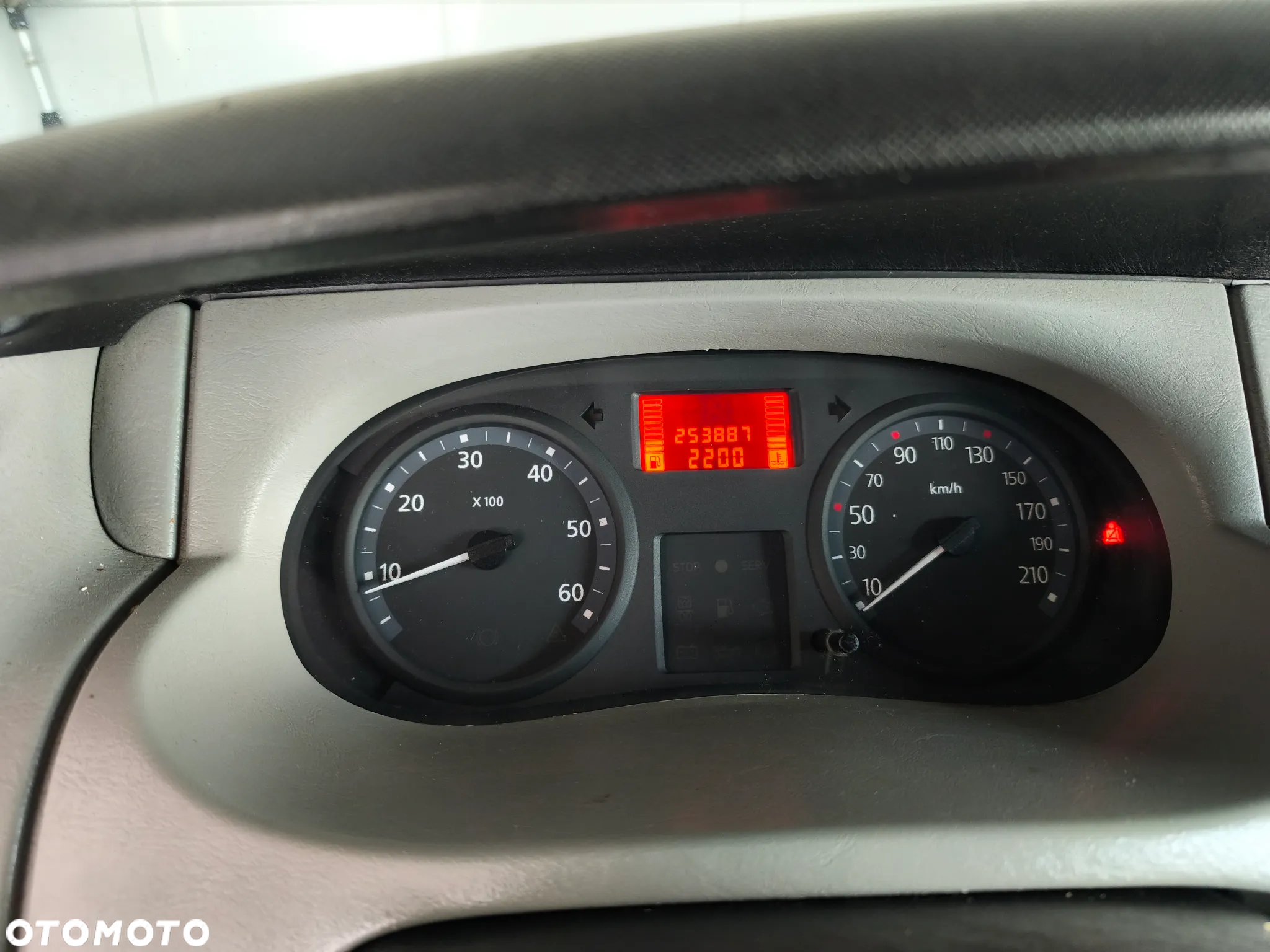 Renault Trafic - 13