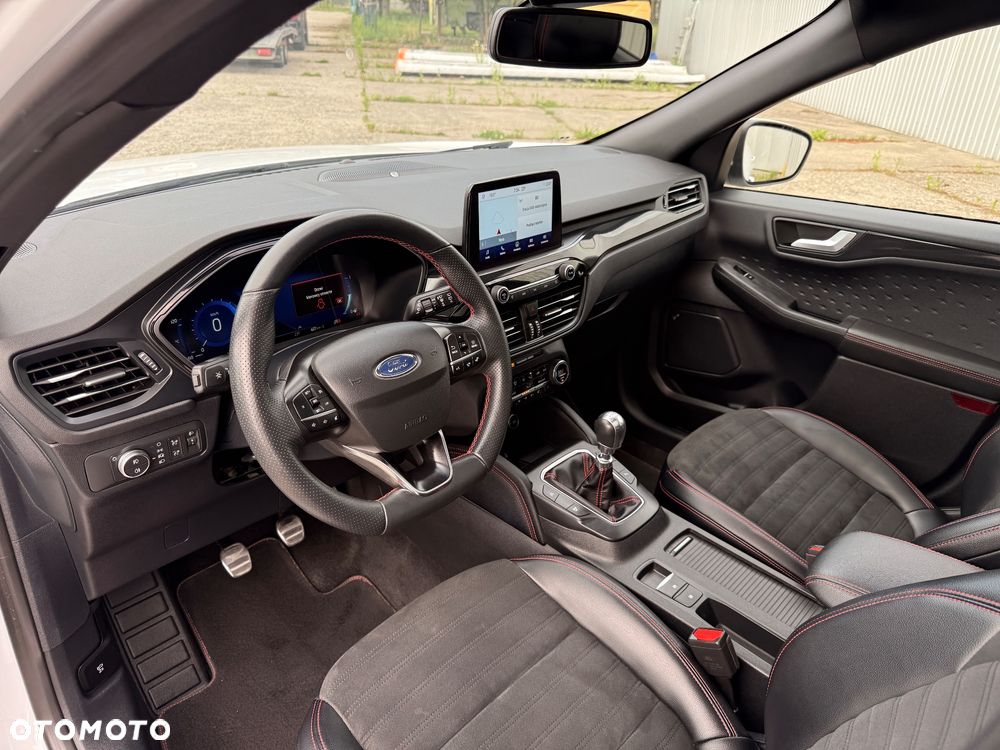 Ford Kuga 2.0 EcoBlue Hybrid ST-LINE X - 6