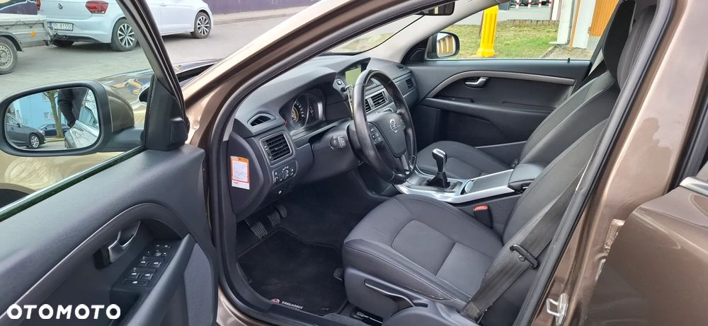 Volvo V70 D2 Momentum - 10
