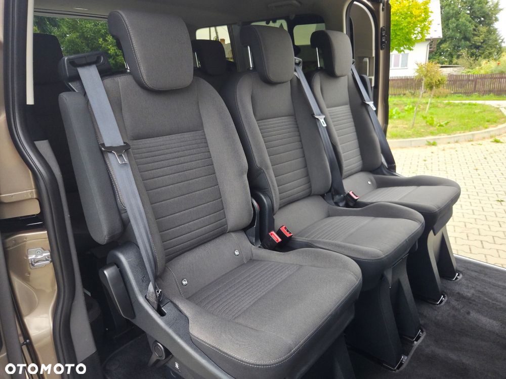 Ford Tourneo Custom 2.0 EcoBlue L2 Trend - 17