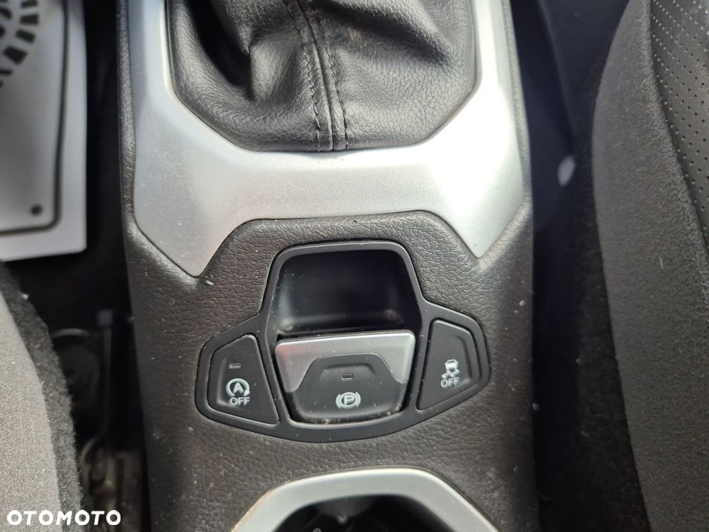 Jeep Renegade 1.4 MultiAir Limited - 21