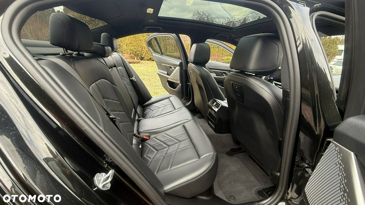 BMW Seria 5 - 18