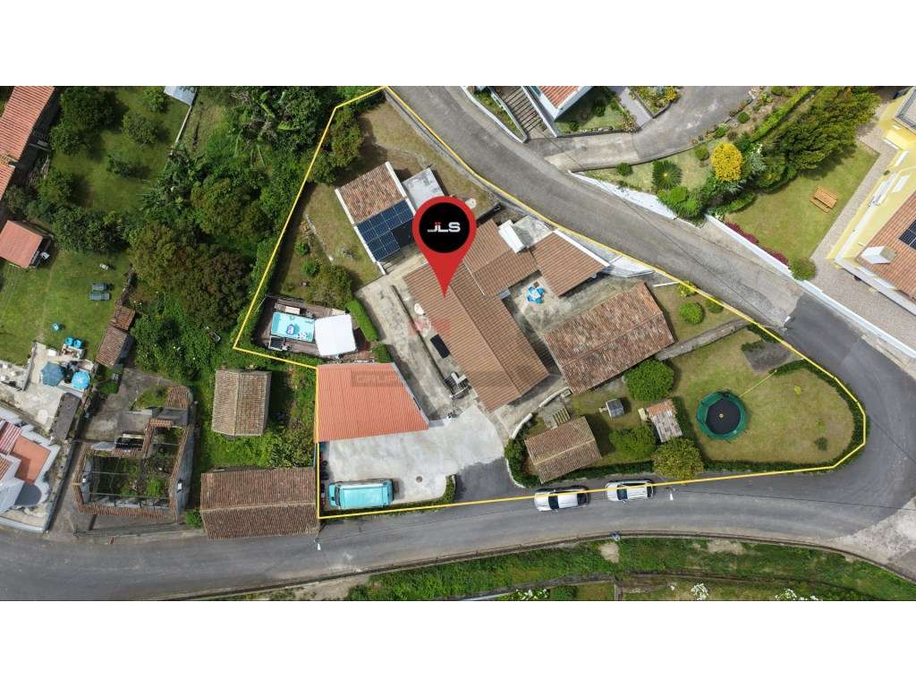 Fantástica Propriedade Remodelada com Alto Potencial de Investiment... - Grande imagem: 2/46