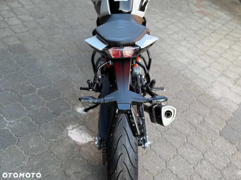 KTM Duke - 19