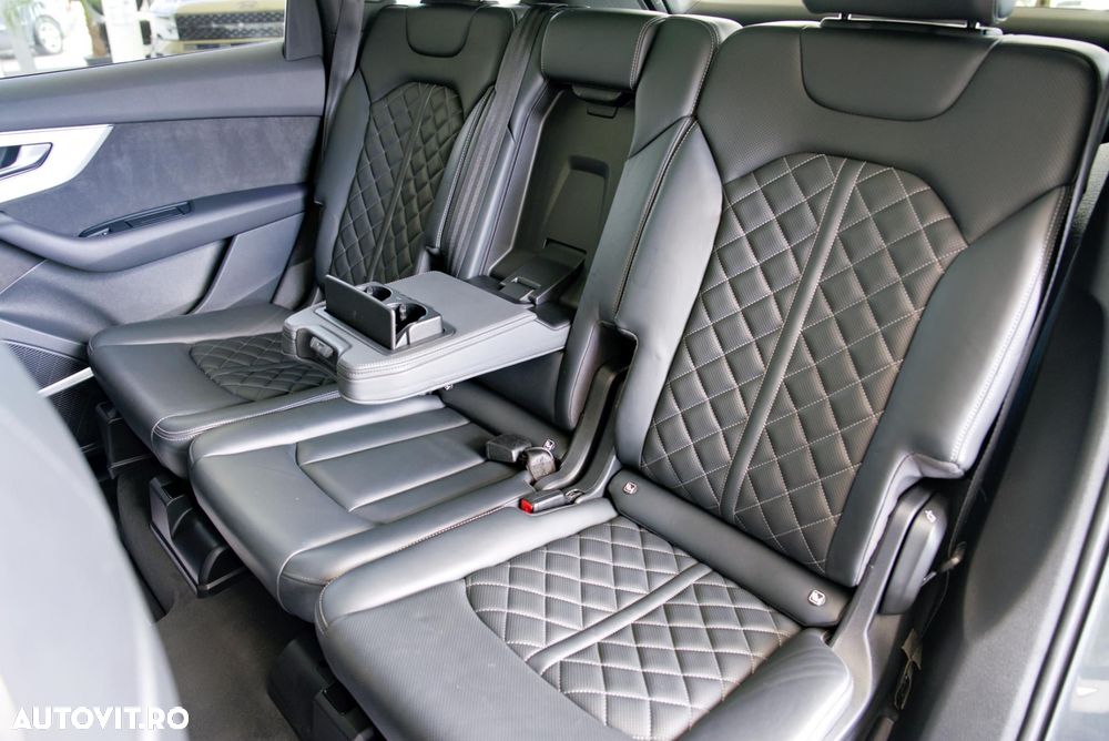 Audi Q7 55 TFSI e quattro tiptronic S line - 33