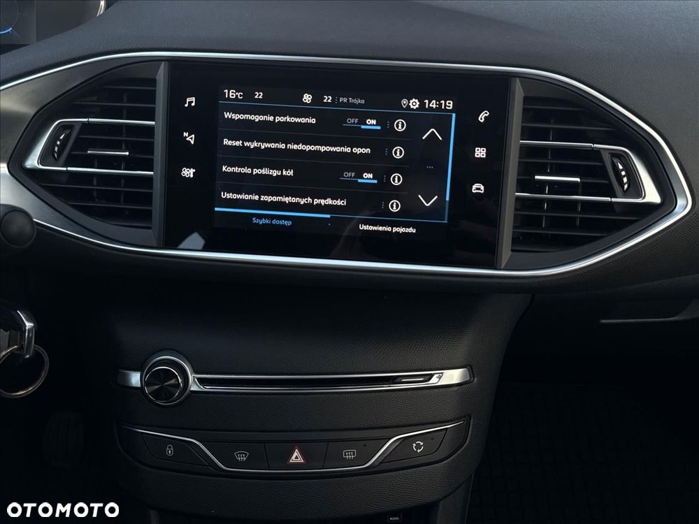 Peugeot 308 1.2 PureTech Allure S&S - 16
