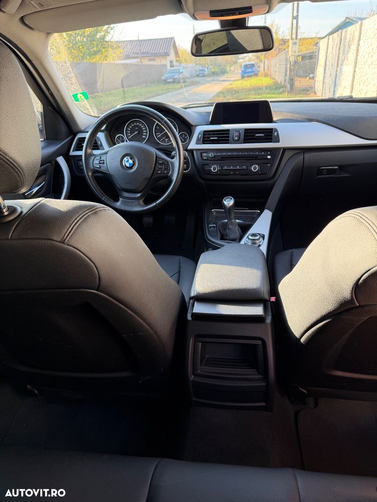 BMW Seria 3 318d Touring - 6