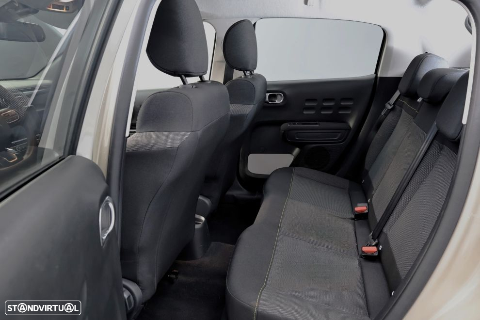 Citroën C3 1.2 PureTech Max EAT6 - 26