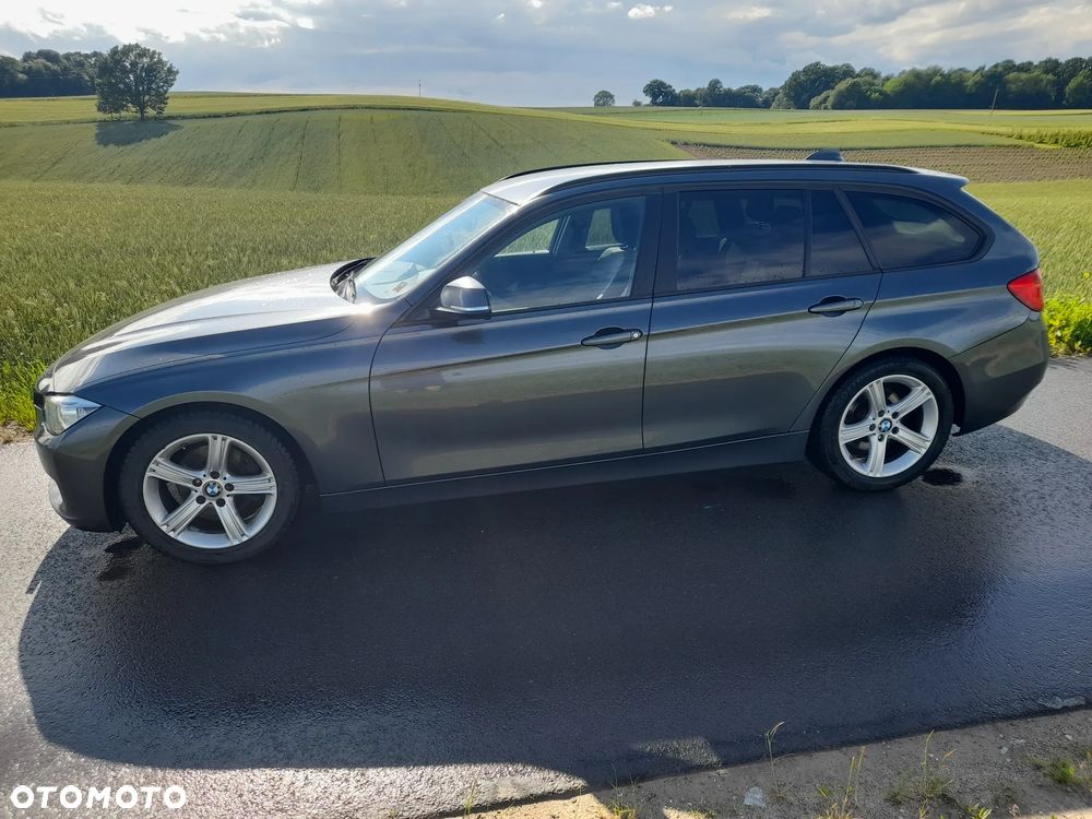 BMW Seria 3 320d Efficient Dynamics - 13