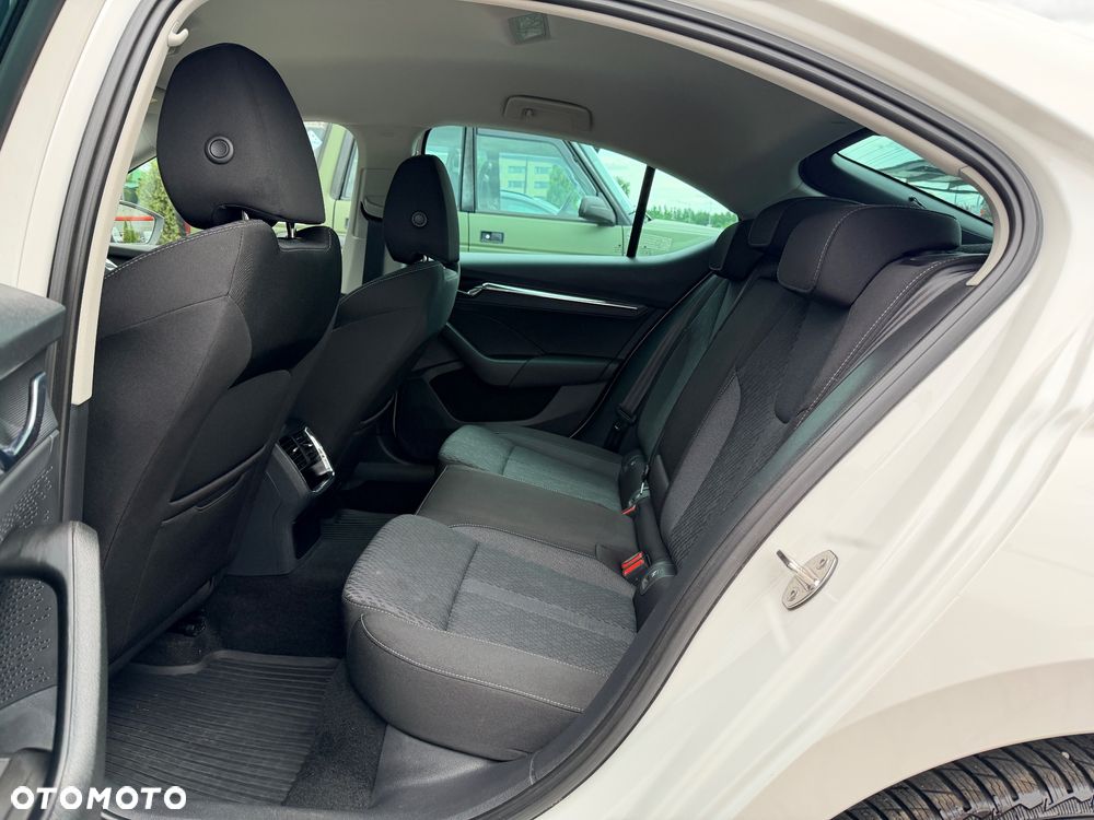Skoda Octavia 1.5 TSI e-Tec Style DSG - 28