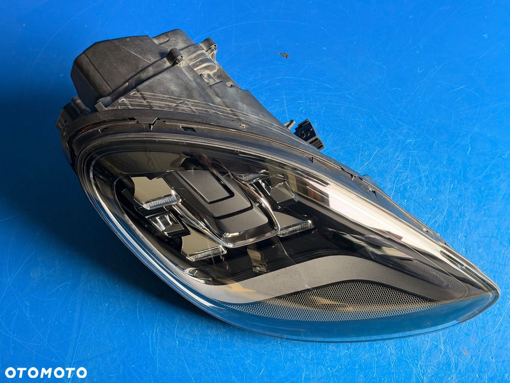 PRAWY FULL LED PORSCHE PANAMERA 971 EUROPA BDB - 2