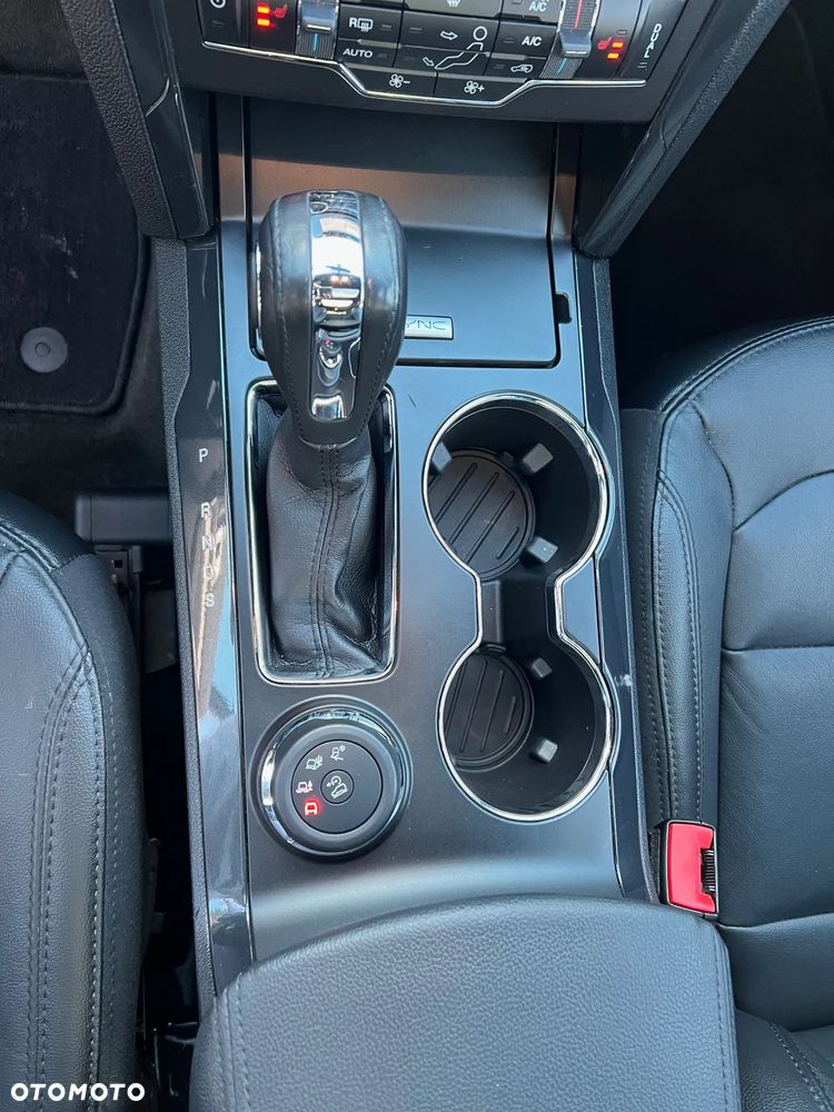 Ford Explorer - 16