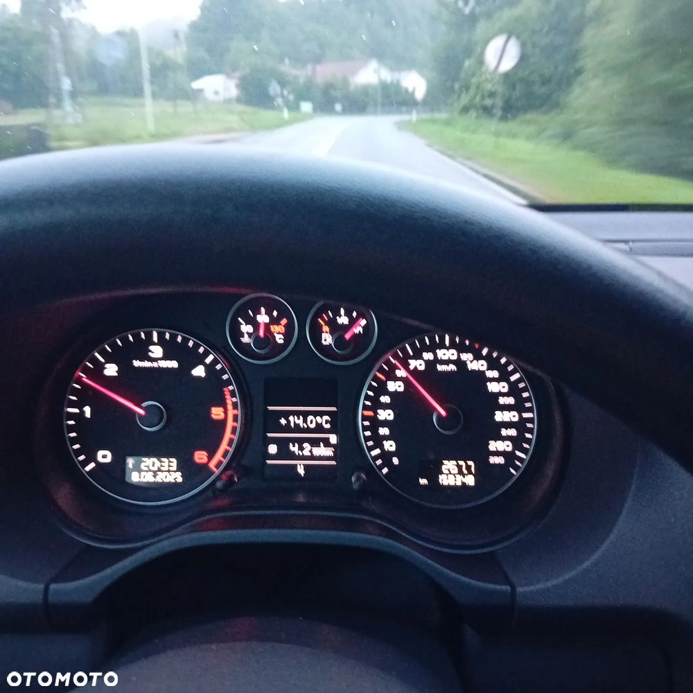 Audi A3 3-drzwiowe 1.6 TDI 99g DPF - 6