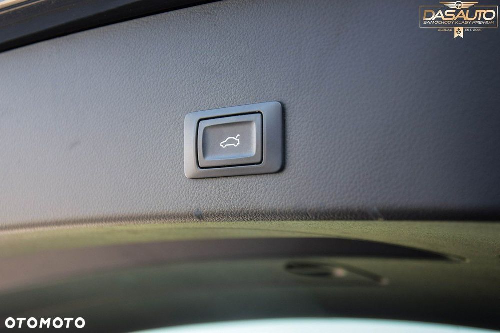 Audi A6 Avant 2.0 TDI Ultra S tronic - 32