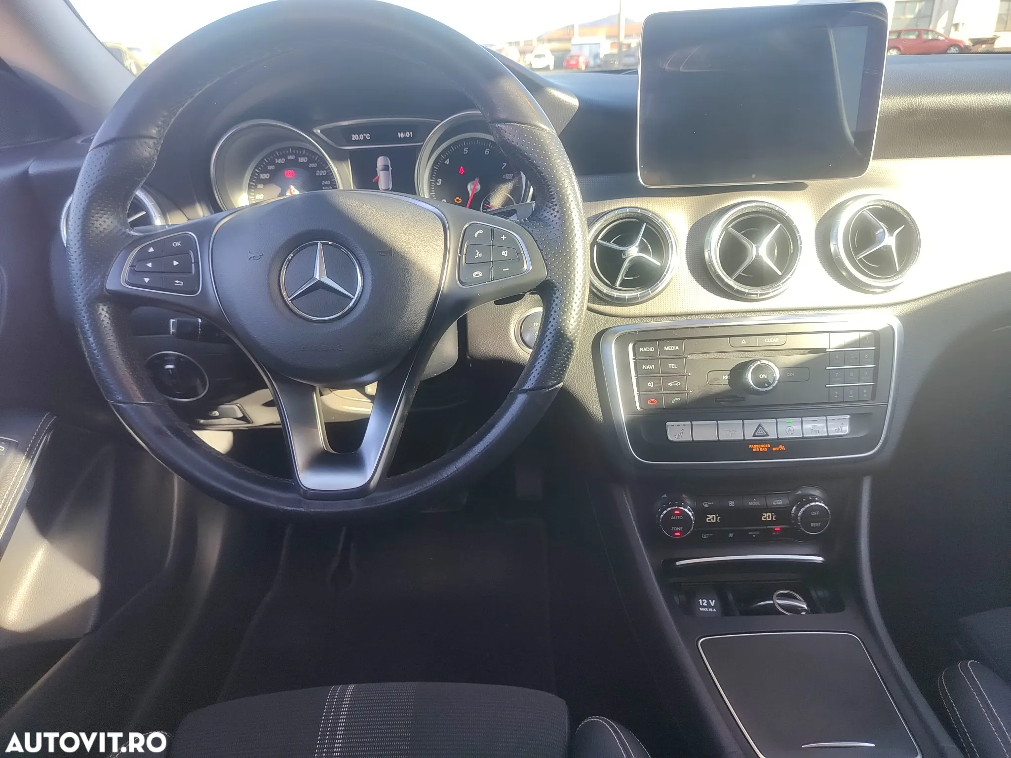 Mercedes-Benz CLA Shooting Brake 180 7G-DCT - 6