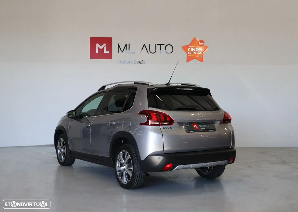 Peugeot 2008 1.2 PureTech GT Line - 4