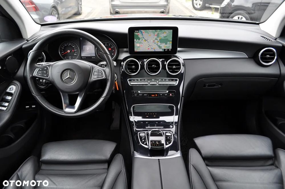 Mercedes-Benz GLC 350 e 4Matic 7G-TRONIC AMG Line - 19