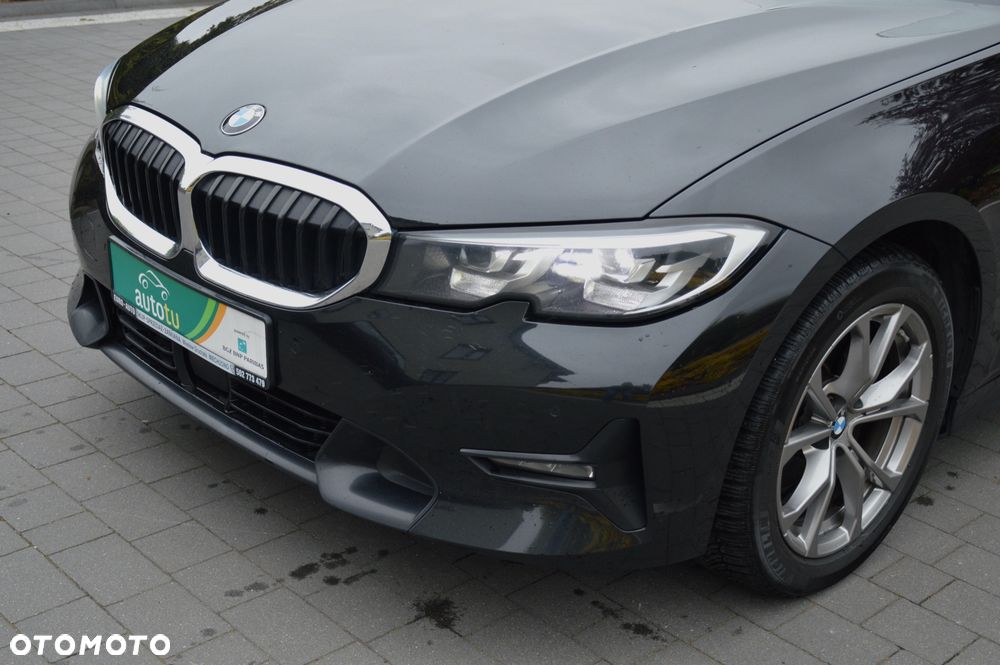 BMW Seria 3 320d MHEV Sport Line - 39