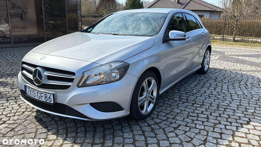 Mercedes-Benz Klasa A 180 (BlueEFFICIENCY) - 2