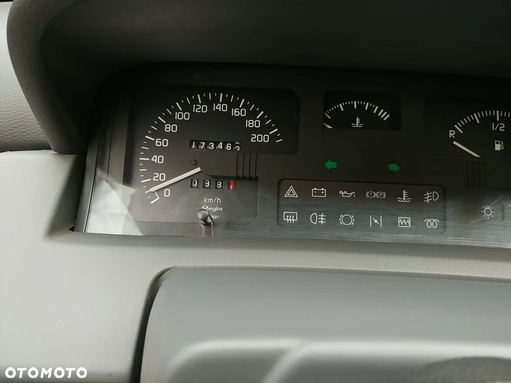 Renault Clio 1.2 RN - 10