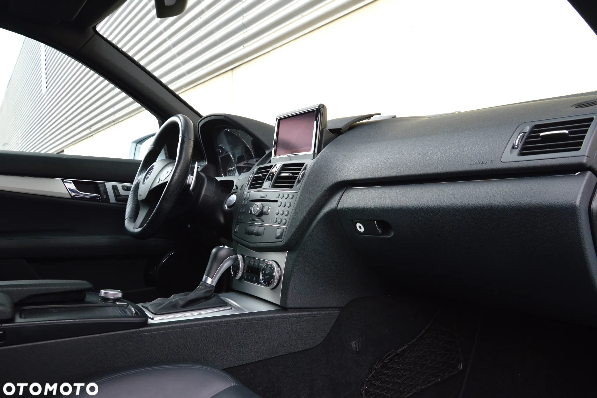 Mercedes-Benz Klasa C 63 AMG - 18