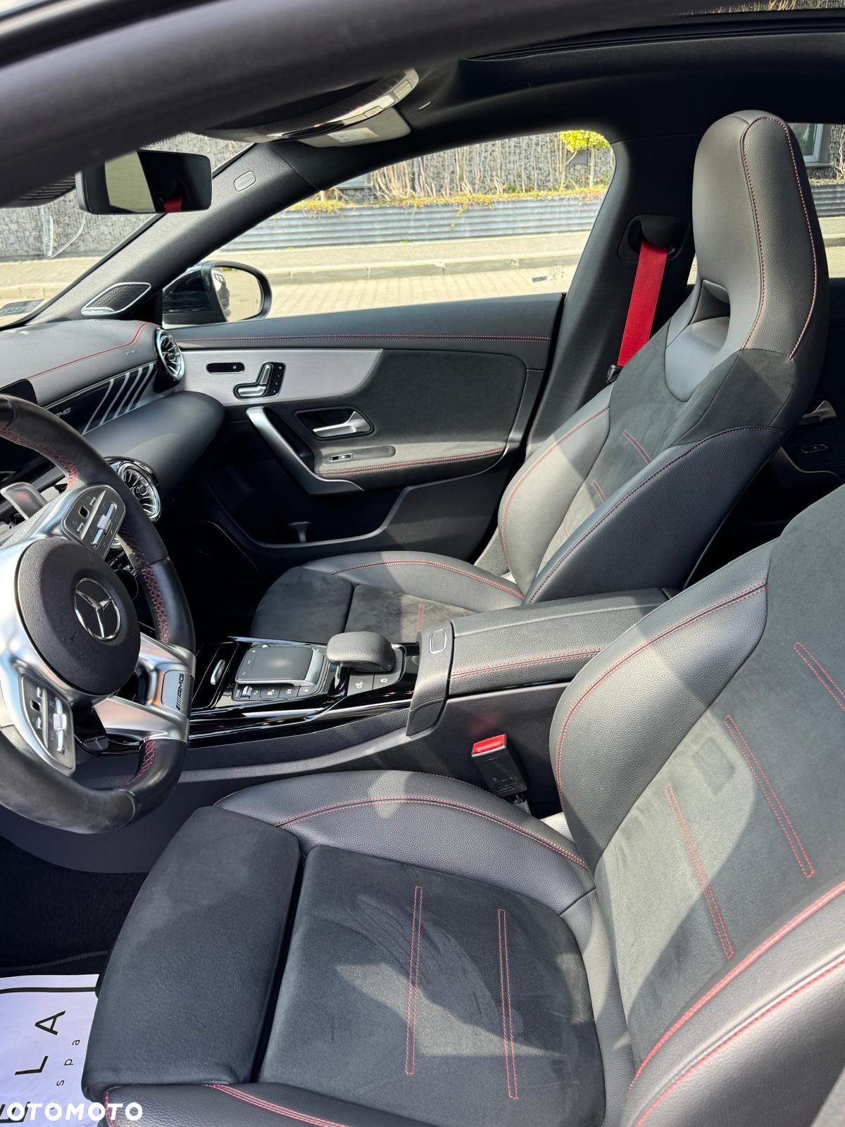 Mercedes-Benz CLA AMG 45 S 4-Matic 8G-DCT - 18