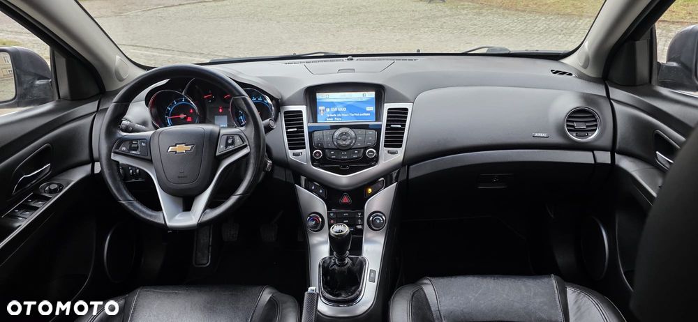 Chevrolet Cruze 1.8 LT+ - 9