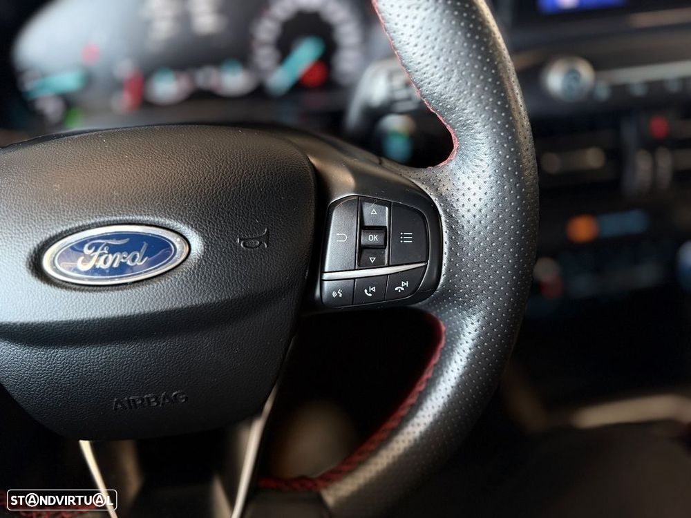Ford Focus 1.5 TDCi ECOBlue ST-Line - 18