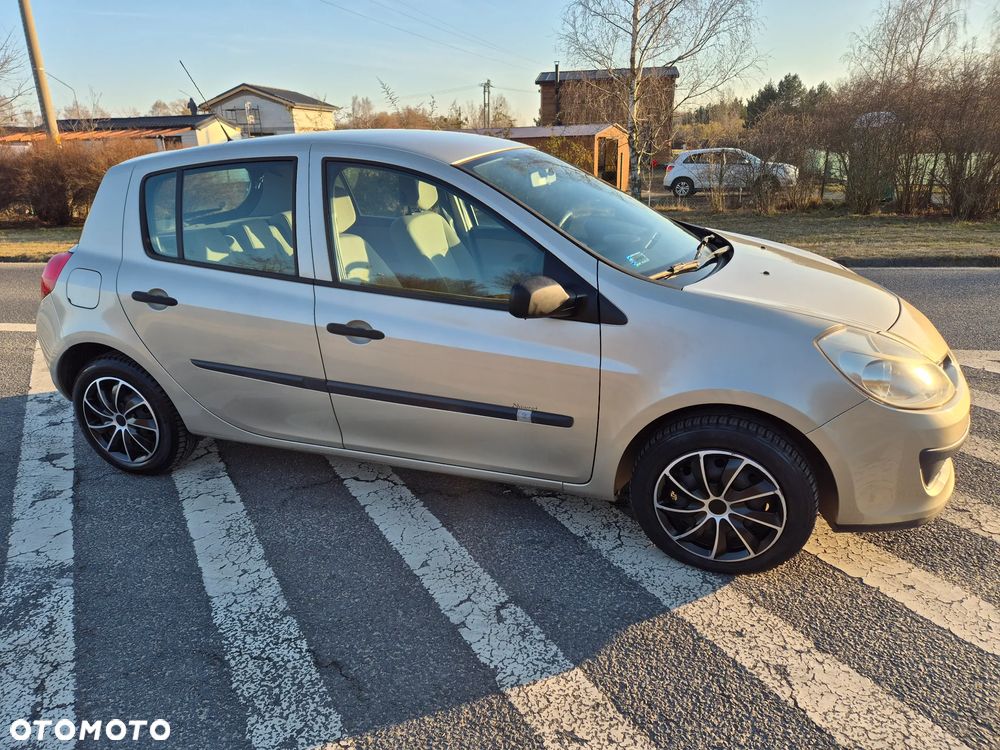 Renault Clio - 4