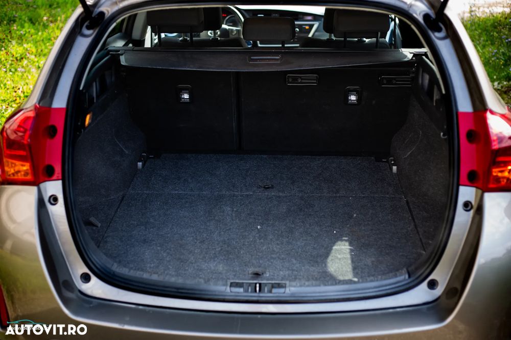 Toyota Auris - 8