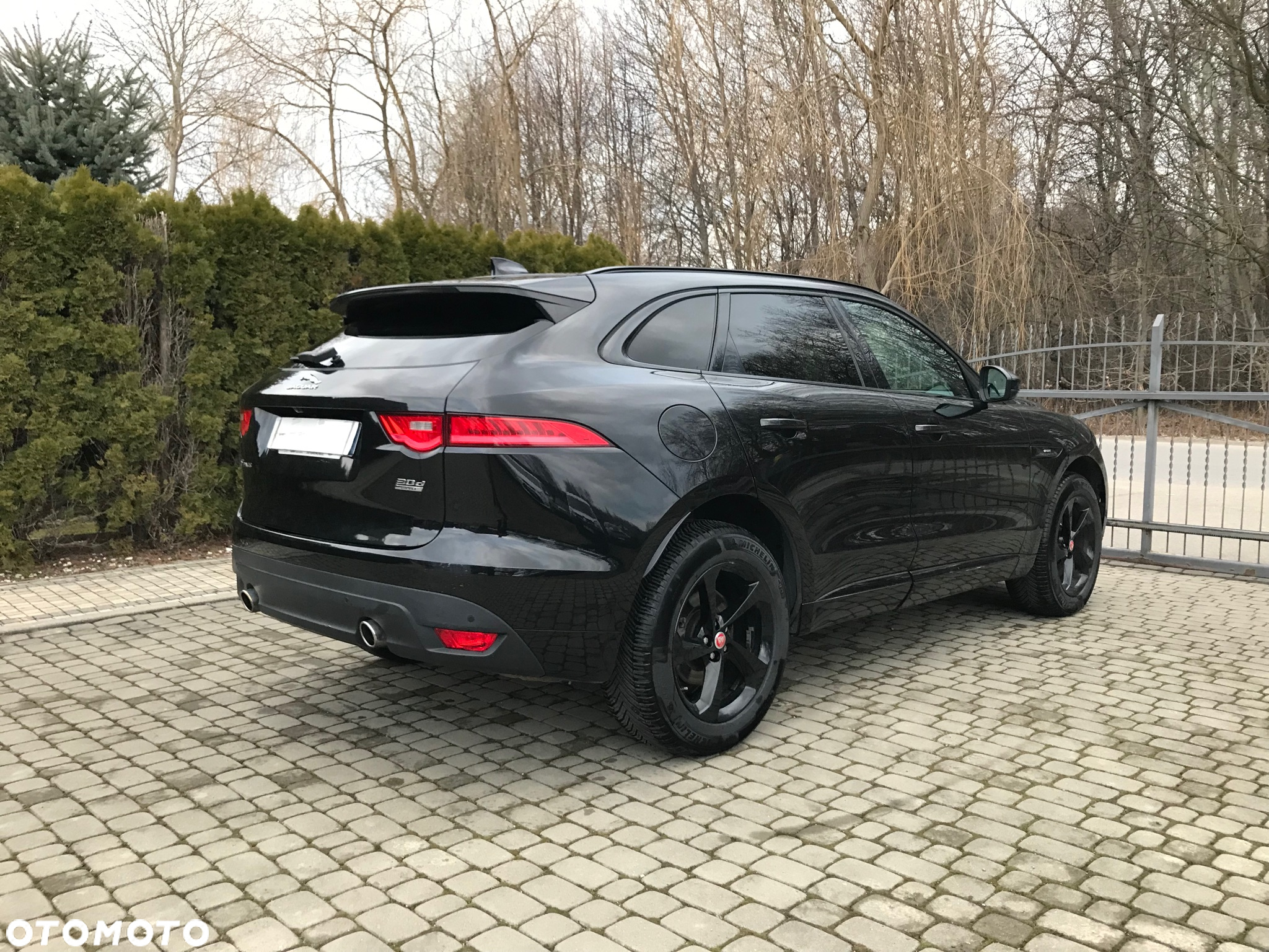 Jaguar F-Pace 3.0 TDV6 AWD R-Sport - 17
