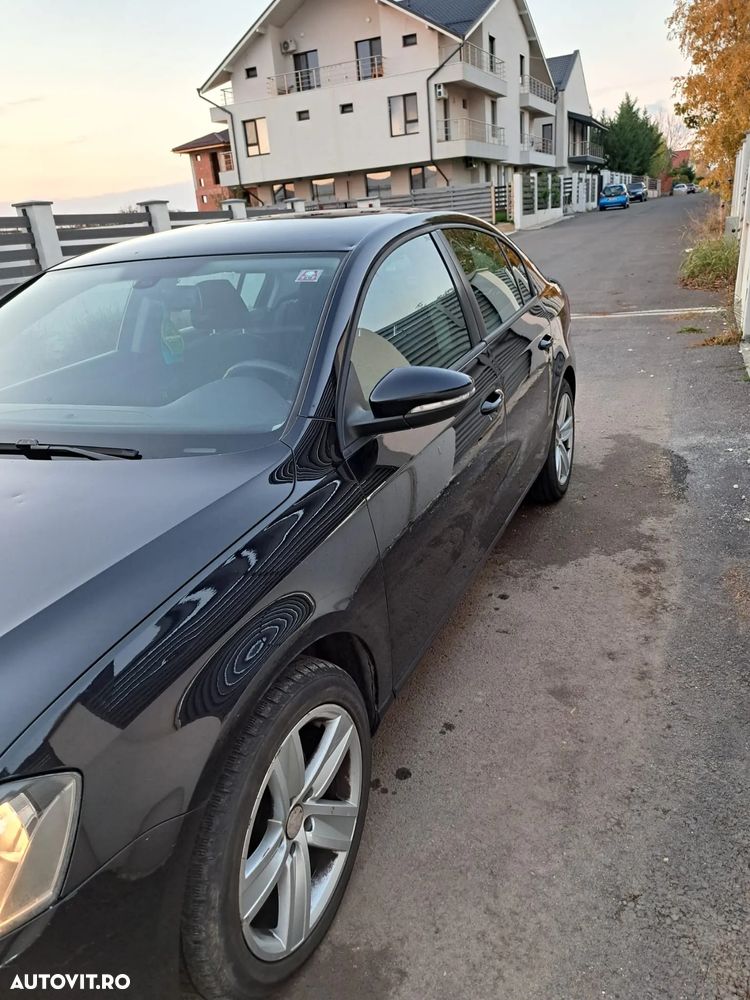 Volkswagen Passat Variant 2.0 TDI BlueMotion Technology DSG Comfortline - 5