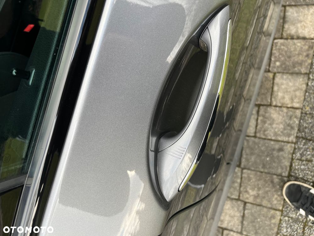 BMW Seria 5 520d xDrive - 13