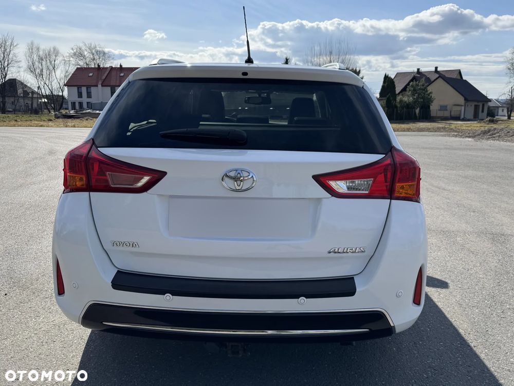 Toyota Auris 2.0 D-4D Premium Comfort - 4