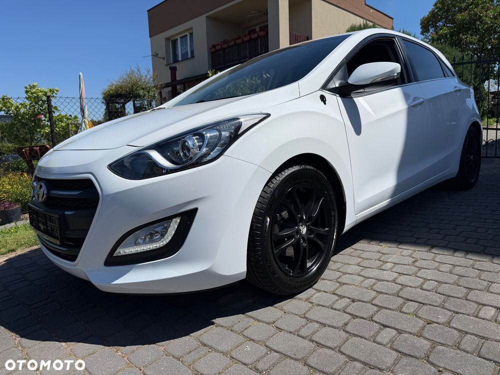 Hyundai i30 blue 1.4 YES Gold - 3