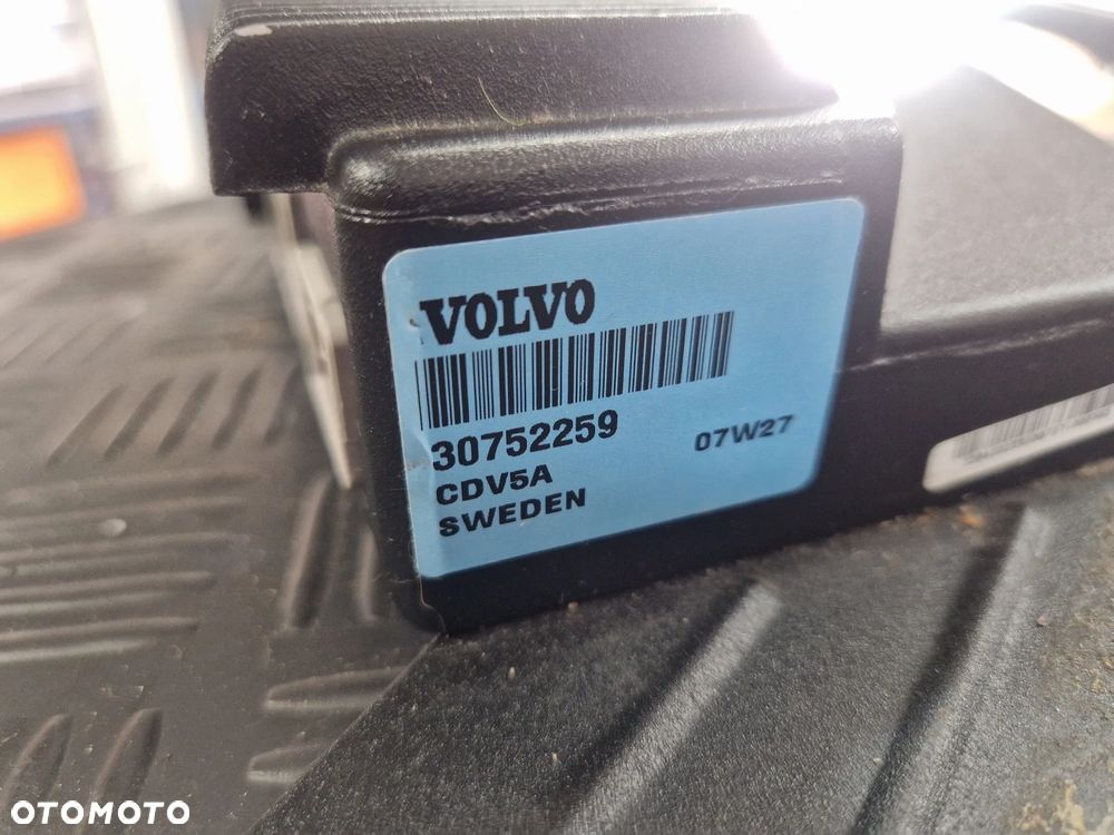WZMACNAICZ VOLVO V70II S80I S60I XC70I 00-07R NIEBIESKA NAKLEJKA 8673135 - 6