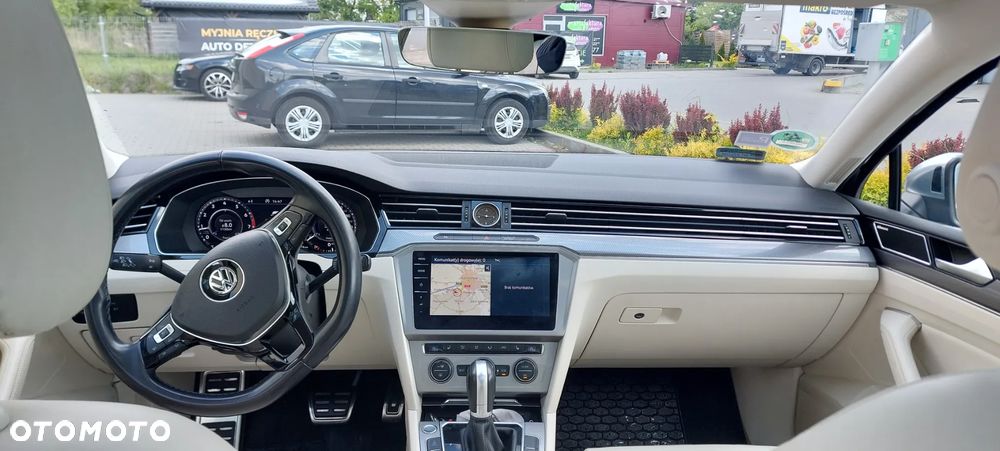 Volkswagen Passat Alltrack - 9
