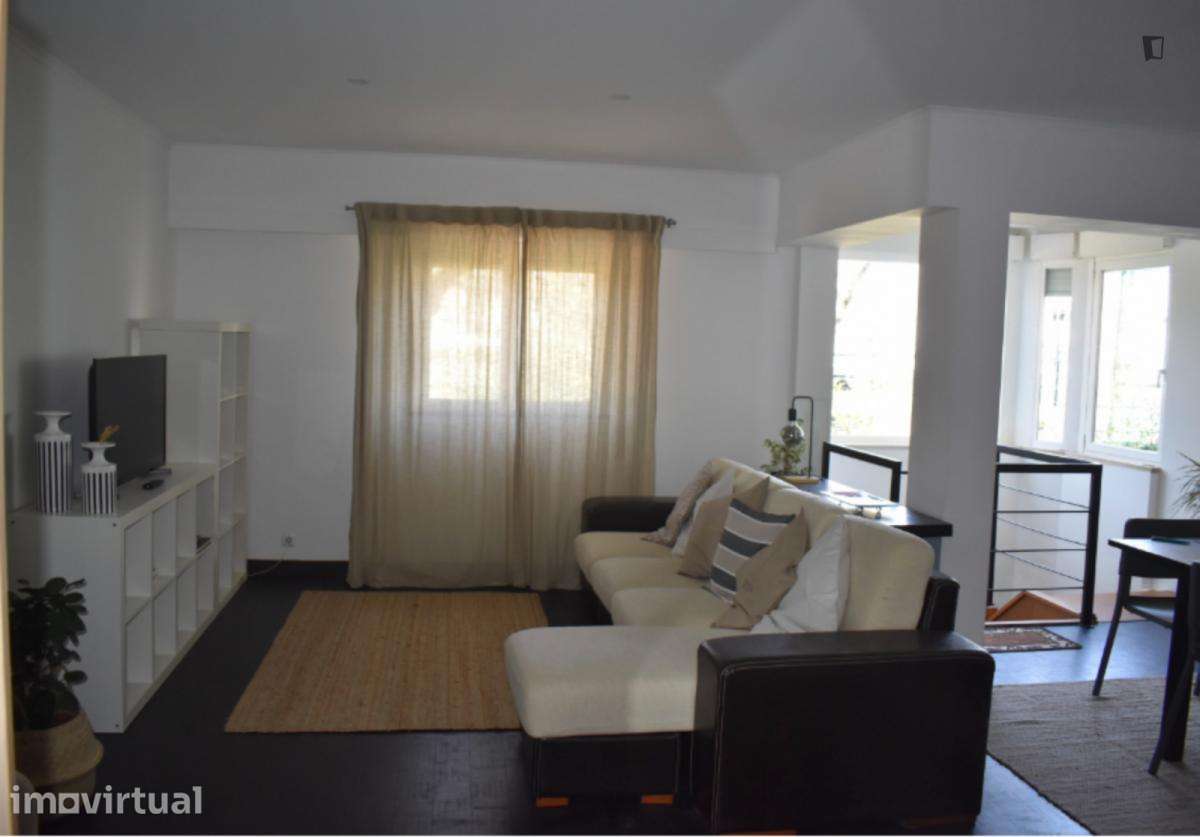 Quarto - localizado em Carcavelos Lisbon - Grande imagem: 2/9