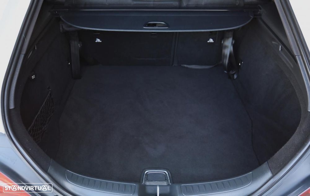 Mercedes-Benz CLA 220 d Shooting Brake Urban Aut. - 20