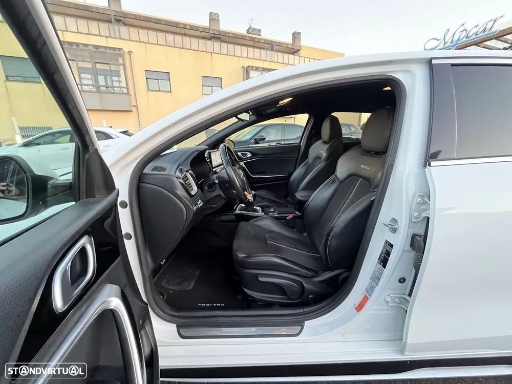 Kia ProCeed 1.0 T-GDI GT Line - 24