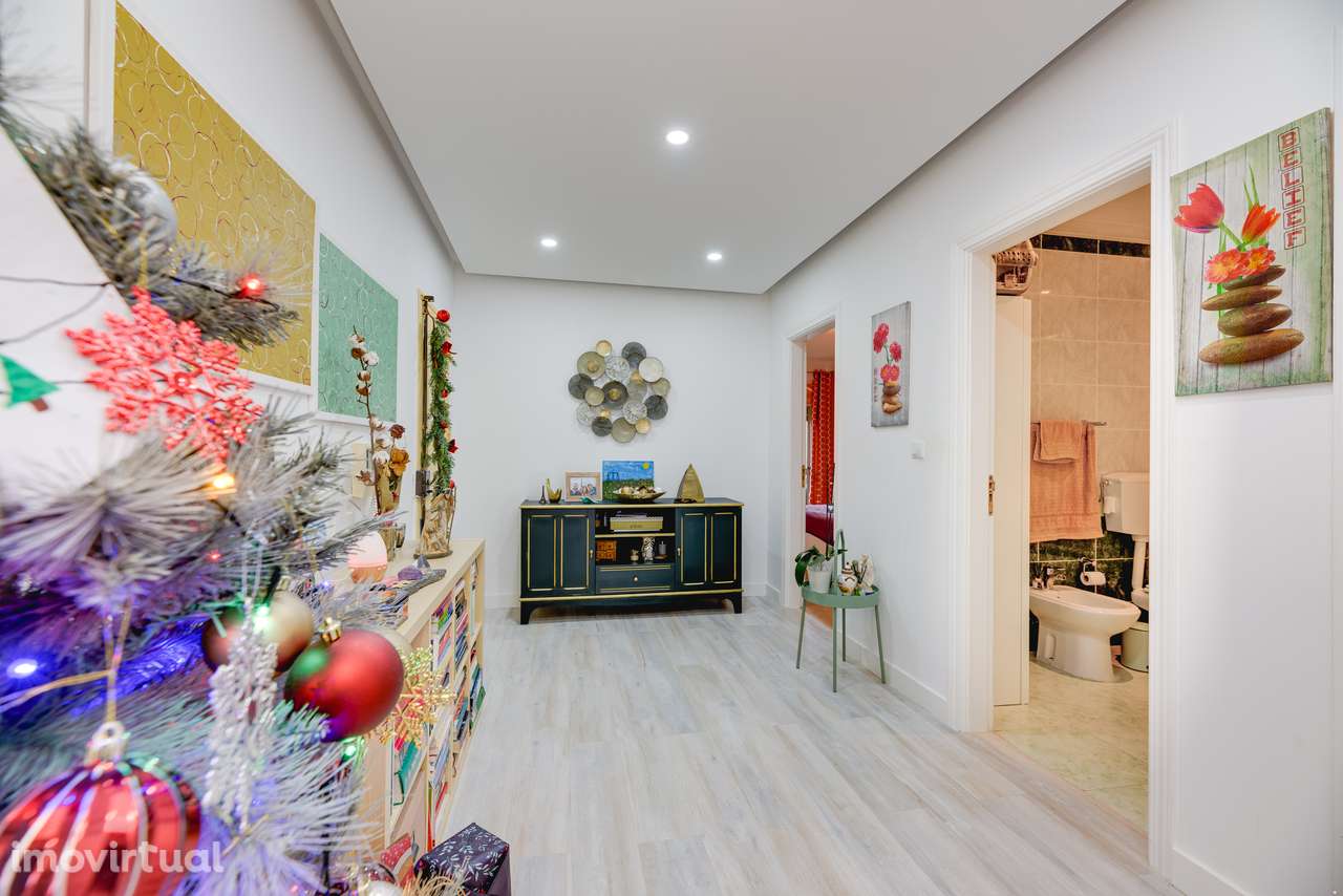 APARTAMENTO T2 | VARANDA | MARQUISE | TORRE DA MARINHA - Grande imagem: 4/22