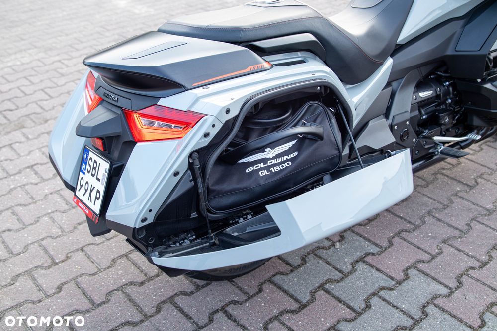 Honda GL - 11