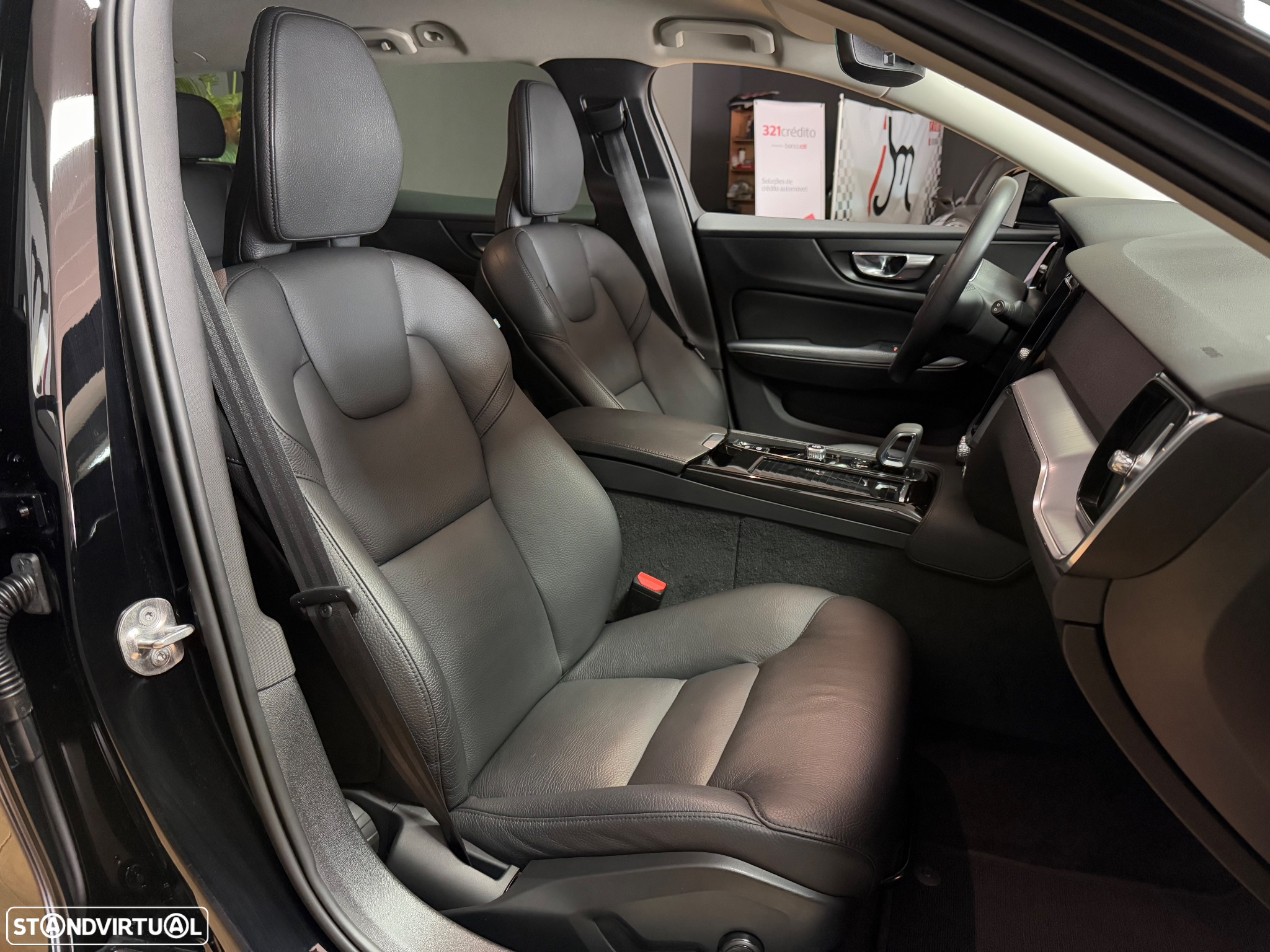 Volvo V60 2.0 T6 AWD TE Inscription Expression - 14