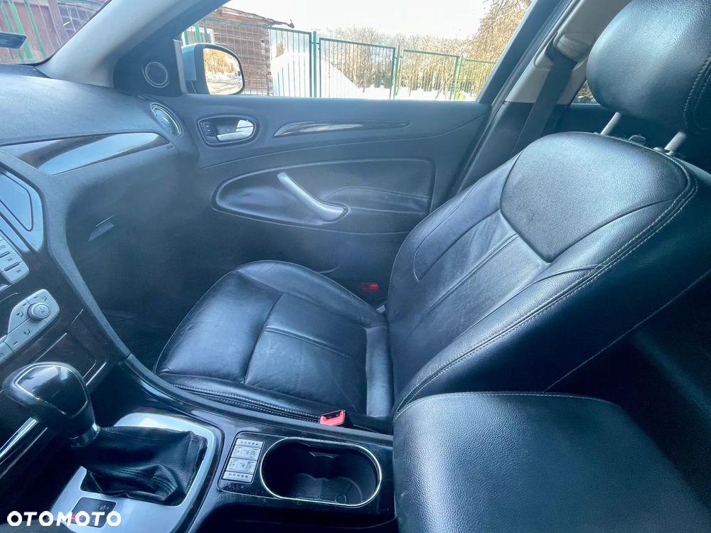 Ford Mondeo 2.0 TDCi Ghia - 33