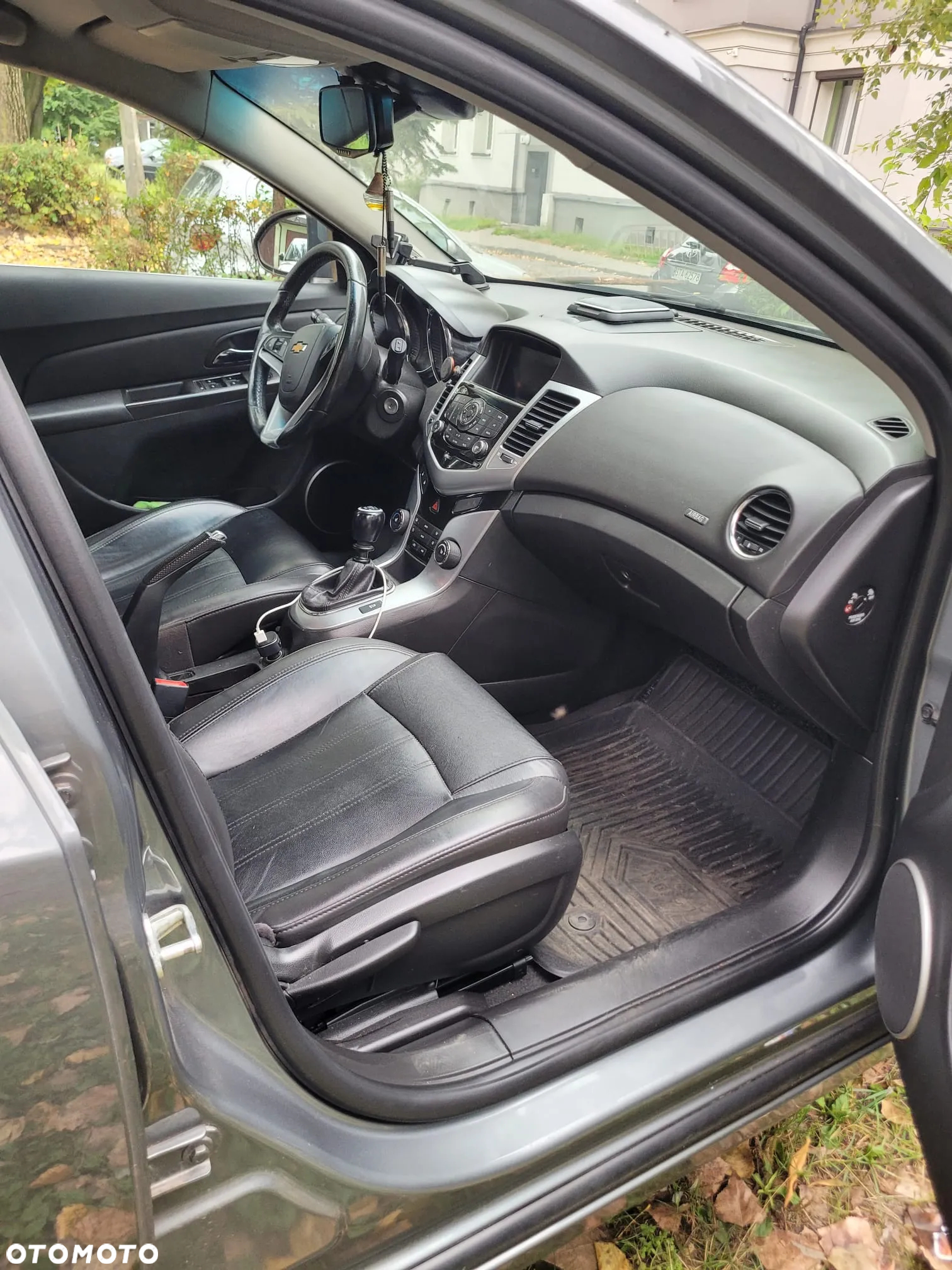 Chevrolet Cruze 1.8 LTZ+ - 7